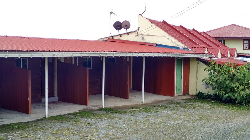 D'Villa Rina Ria Lodge, Kinabalu Park, Kundasang Bundu Tuhan Buitenkant foto